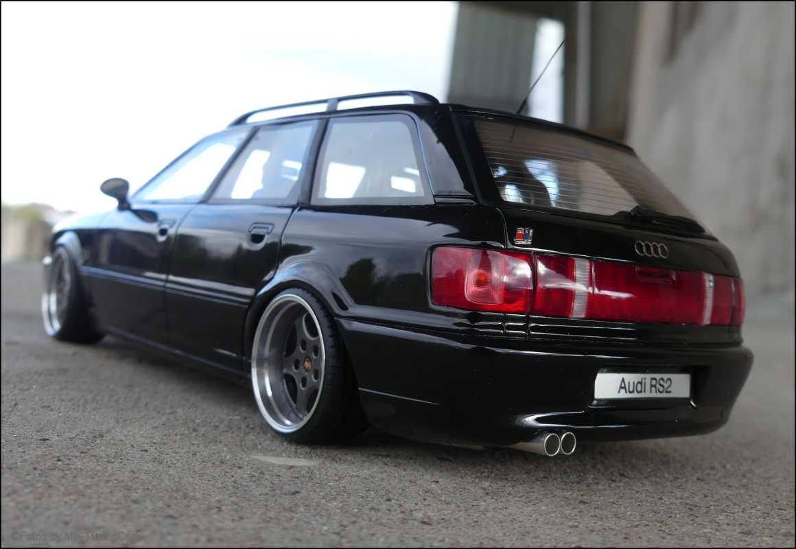 1:18 Audi 80 Avant RS2 2.2L 20V turbo Black Edition mit Porsche Alufelgen